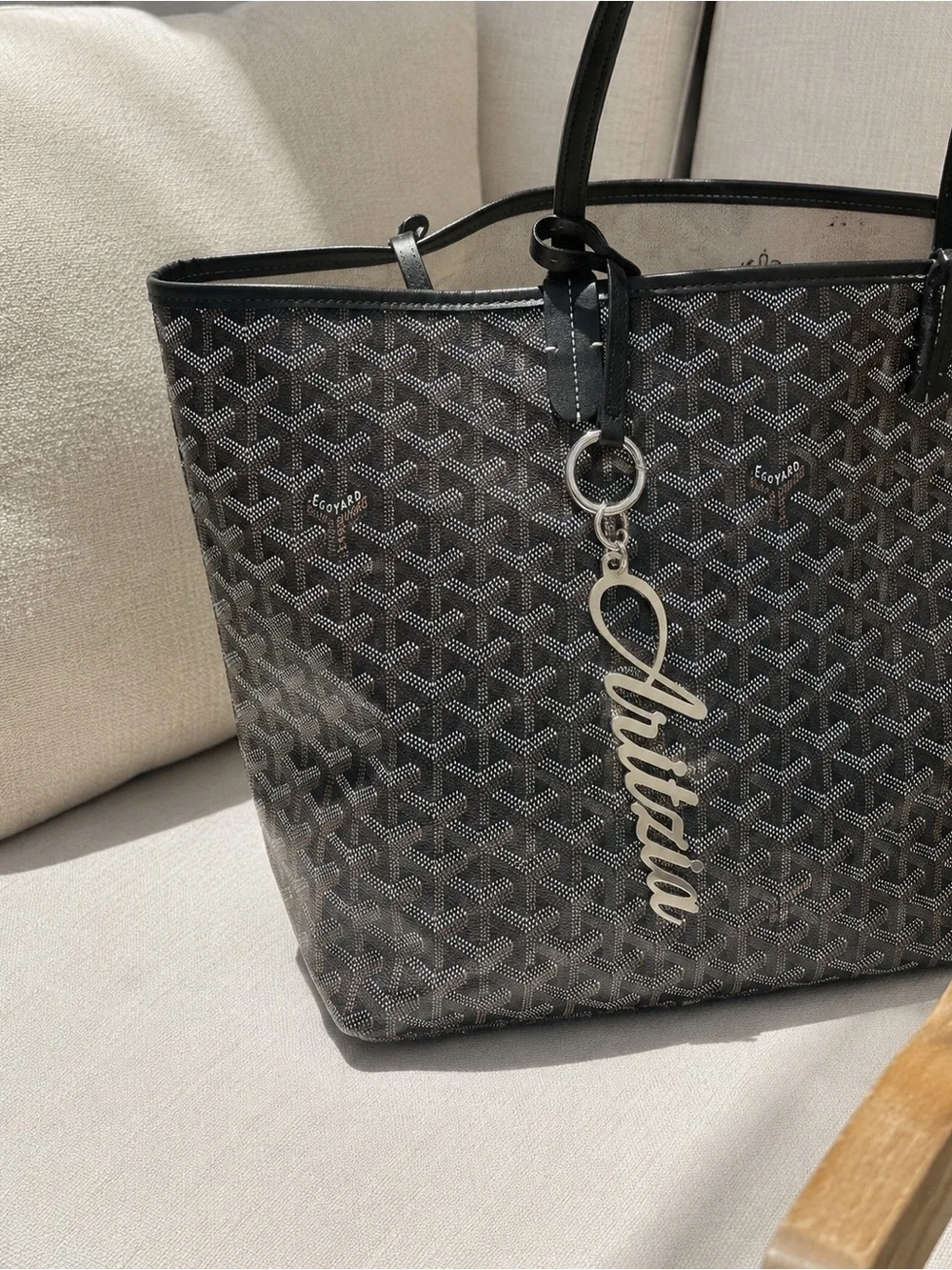 Aritzia Logo Keychain Bag Charm Silver Tone 5.5” Cool Girl Chic Collectible